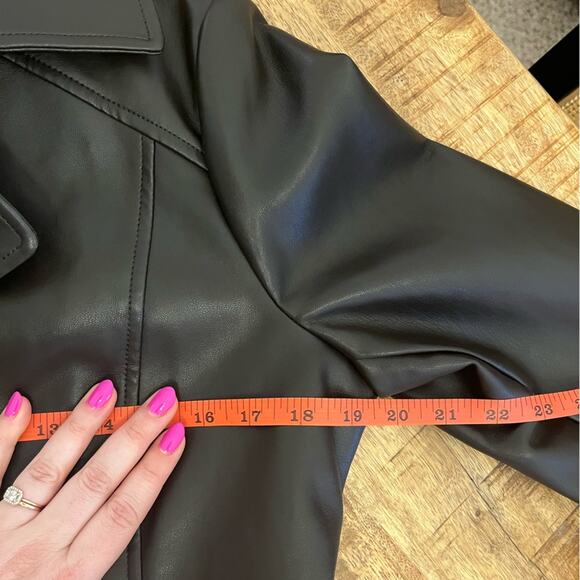 Via Spiga Chocolate Brown Vegan Leather Trench Coat Size Medium Belted Classic - Picture 13 of 16